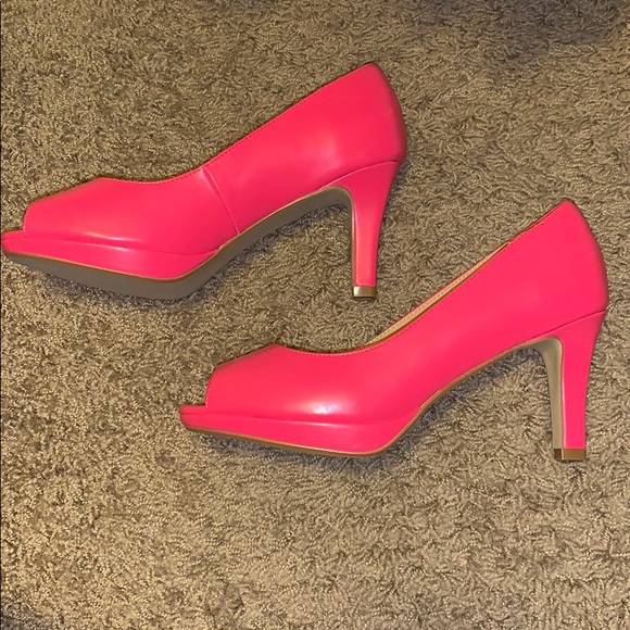 Open toe heels - Picture 2 of 7